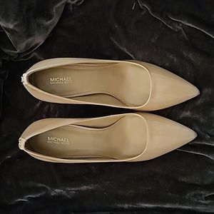Michael kors nude heels mk